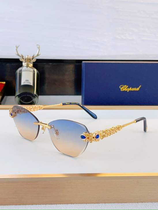 Picture of Chopard Sunglasses _SKUfw80049852fw